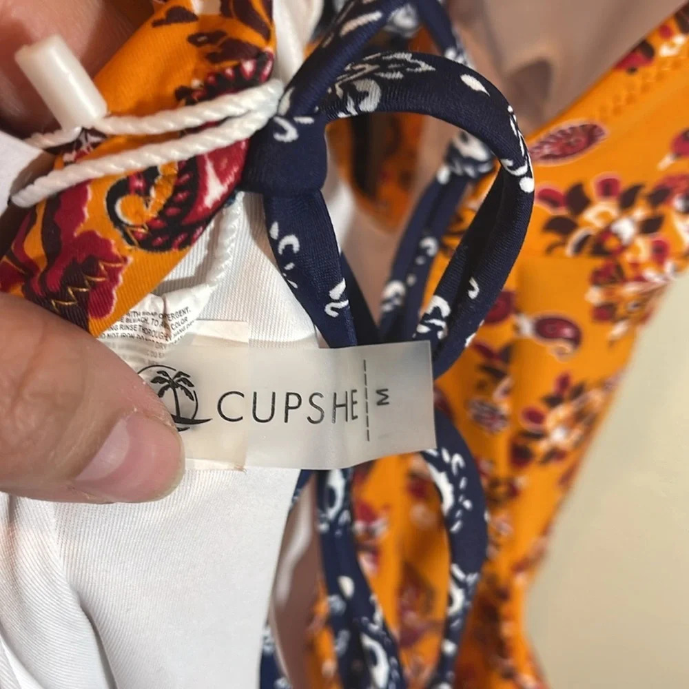 CUPSHE Light Up The Night Print One-Piece Swimsuit size medium - Picture 6 of 9